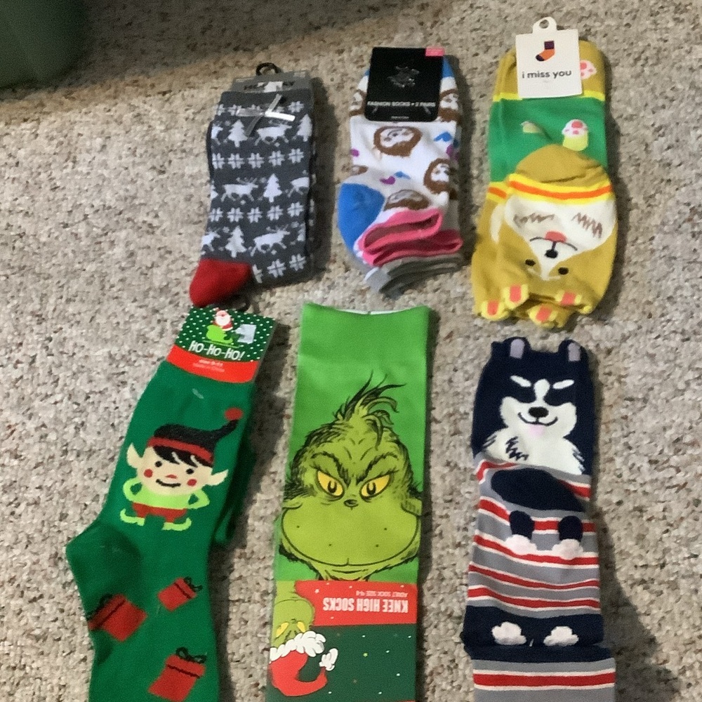 Colorful‎ Holiday-Themed Women's Socks Set